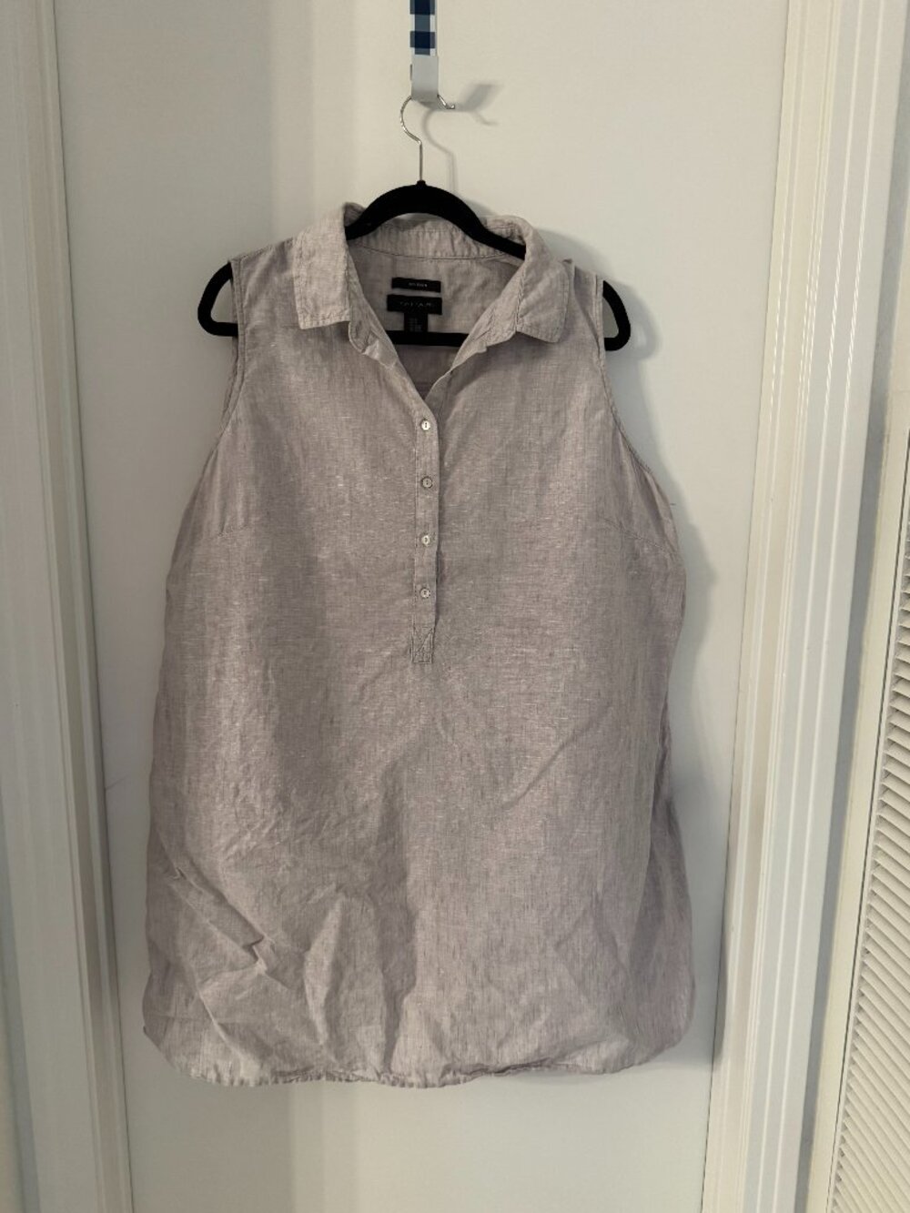Tahari Plus Size Light Grey Sleeveless Sheaf, Lightweight and Breathable